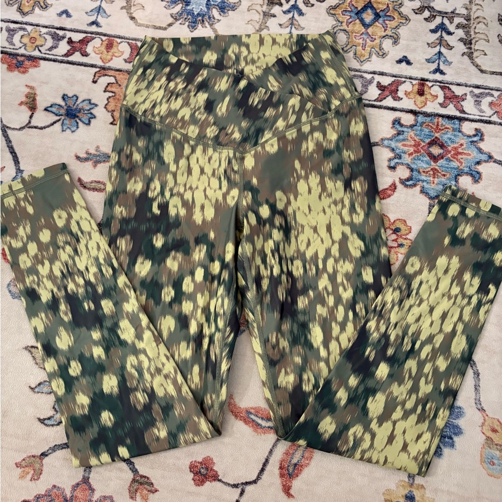 Aerie Camouflage Patterned Leggings